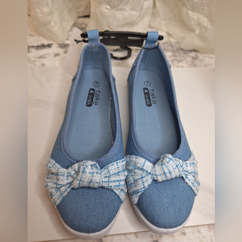 Take A Walk Denim Blue White Plaid Bow Women's 7 Slip On Sneaker Loafers Flats - Picture 2 of 4